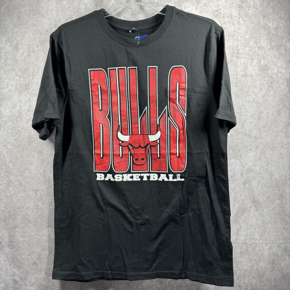 Chicago Bulls Shirt Mens Medium Black NBA Basketball Tee T-Shirt Red Logo Cotton